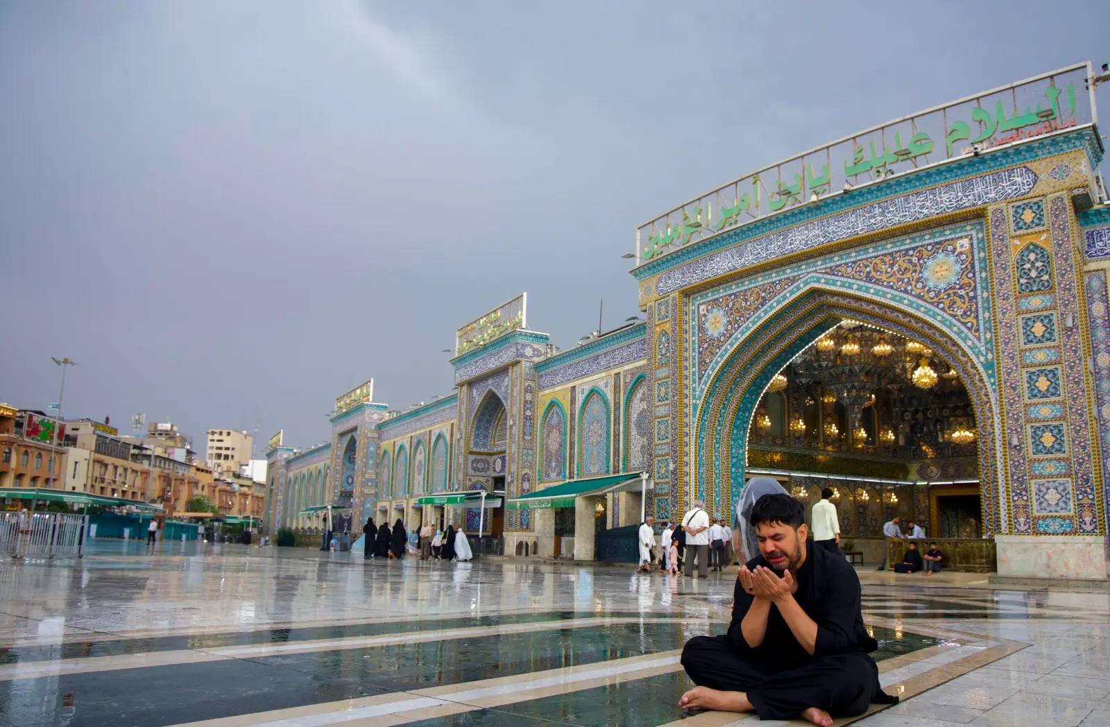 The Holy Shrine of Imam Hussain (as) in Karbala